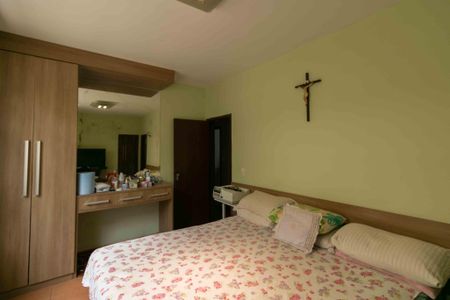 Casa à venda com 360m², 3 quartos e 2 vagasQuarto 3 Suite