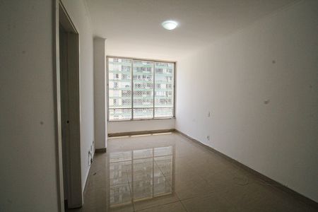 Apartamento para alugar com 85m², 3 quartos e 1 vaga Apartamento para alugar com 85m², 3 quartos e 1 vagaSala