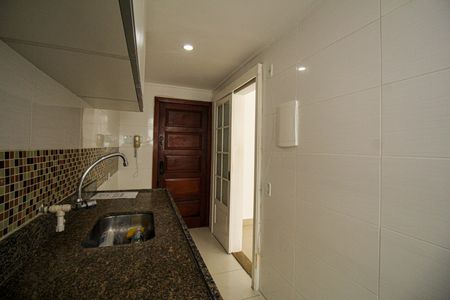 Apartamento para alugar com 85m², 3 quartos e 1 vaga Apartamento para alugar com 85m², 3 quartos e 1 vagaCozinha