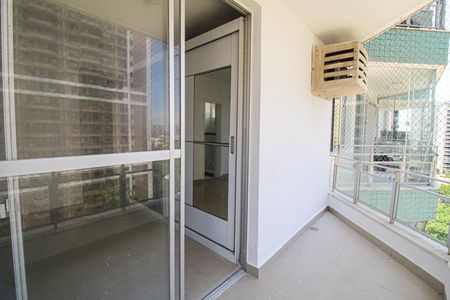 Apartamento para alugar com 85m², 3 quartos e 1 vaga Apartamento para alugar com 85m², 3 quartos e 1 vagaVaranda da Suíte