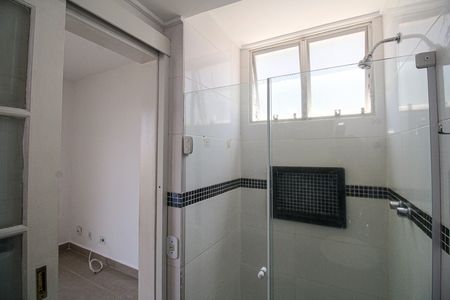 Apartamento para alugar com 85m², 3 quartos e 1 vaga Apartamento para alugar com 85m², 3 quartos e 1 vagaBanheiro da Suíte