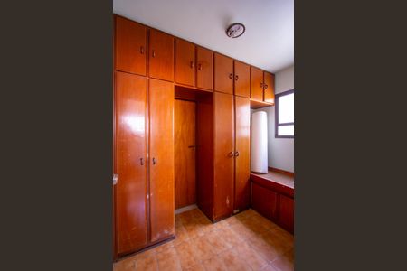 Apartamento à venda com 215m², 4 quartos e 2 vagasQuarto de Serviço