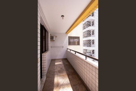 Apartamento à venda com 215m², 4 quartos e 2 vagasVaranda do quarto 2 e suíte 2