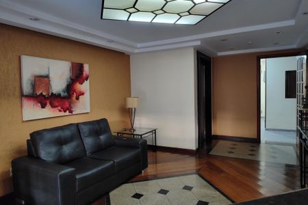 Apartamento à venda com 215m², 4 quartos e 2 vagasÁrea comum