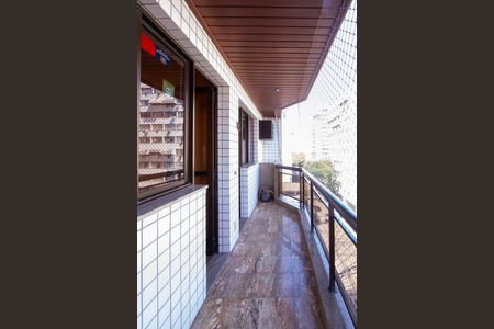 Apartamento à venda com 215m², 4 quartos e 2 vagasVaranda do quarto 1 e suíte 1