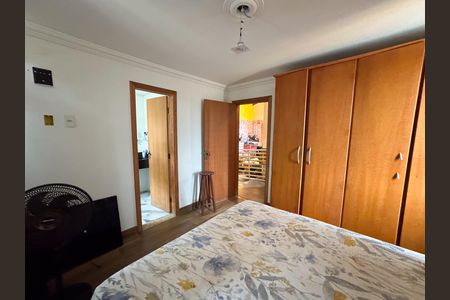 Casa à venda com 400m², 5 quartos e 3 vagas Casa à venda com 400m², 5 quartos e 3 vagasEdícula