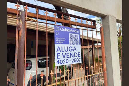 Casa à venda com 400m², 5 quartos e 3 vagas Casa à venda com 400m², 5 quartos e 3 vagasplaquinha instaladaf