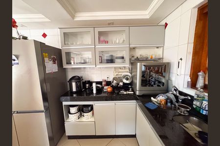 Casa à venda com 400m², 5 quartos e 3 vagas Casa à venda com 400m², 5 quartos e 3 vagasCozinha