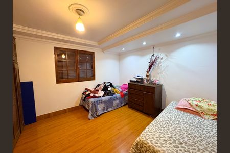 Casa à venda com 400m², 5 quartos e 3 vagas Casa à venda com 400m², 5 quartos e 3 vagasQuarto 3