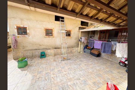 Casa à venda com 400m², 5 quartos e 3 vagas Casa à venda com 400m², 5 quartos e 3 vagasQuintal