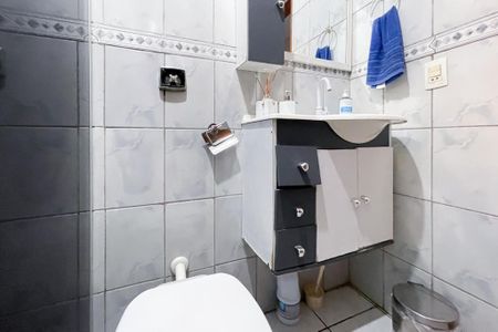 Casa à venda com 283m², 3 quartos e 8 vagasBanheiro Social