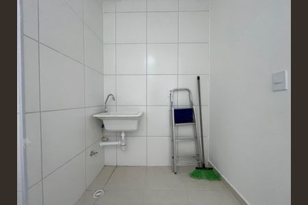 Apartamento para alugar com 35m², 2 quartos e sem vaga Apartamento para alugar com 35m², 2 quartos e sem vagaÁrea de Serviço
