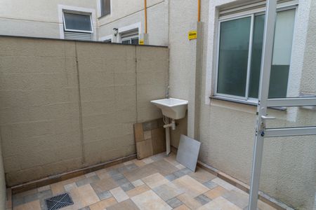 Apartamento para alugar com 40m², 2 quartos e 1 vaga Apartamento para alugar com 40m², 2 quartos e 1 vagaÁrea de Serviço