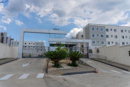 Apartamento para alugar com 40m², 2 quartos e 1 vaga Apartamento para alugar com 40m², 2 quartos e 1 vagaFachada e portaria