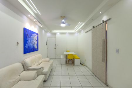 Sala de apartamento para alugar com 1 quarto, 50m² em Guilhermina, Praia Grande