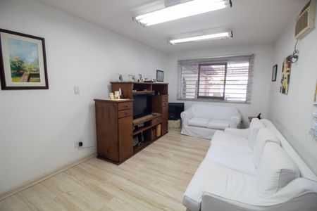 Casa à venda com 165m², 2 quartos e 2 vagasSala