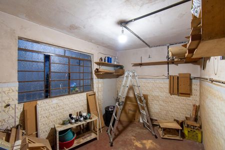 Casa à venda com 253m², 2 quartos e 1 vaga Casa à venda com 253m², 2 quartos e 1 vagaEdícula