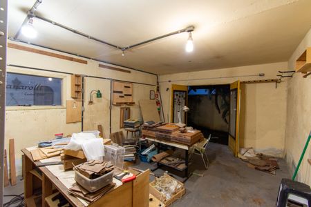 Casa à venda com 253m², 2 quartos e 1 vaga Casa à venda com 253m², 2 quartos e 1 vagaEdícula