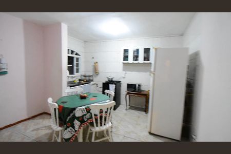Casa à venda com 253m², 2 quartos e 1 vaga Casa à venda com 253m², 2 quartos e 1 vagaCozinha