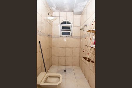 Casa à venda com 253m², 2 quartos e 1 vaga Casa à venda com 253m², 2 quartos e 1 vagaBanheiro Corredor