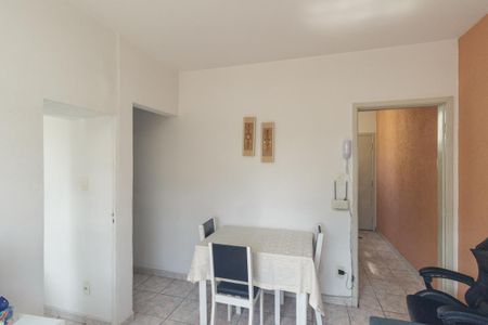 Apartamento à venda com 48m², 1 quarto e sem vaga Apartamento à venda com 48m², 1 quarto e sem vagaSala