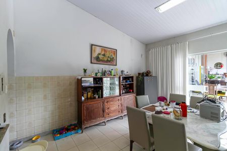 Casa à venda com 480m², 5 quartos e 2 vagasCopa