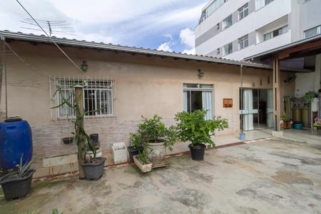 Casa à venda com 480m², 5 quartos e 2 vagasQuintal