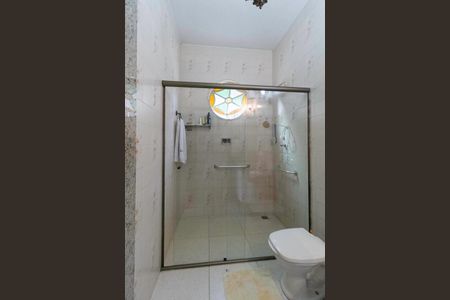 Casa à venda com 480m², 5 quartos e 2 vagasBanheiro Social 1