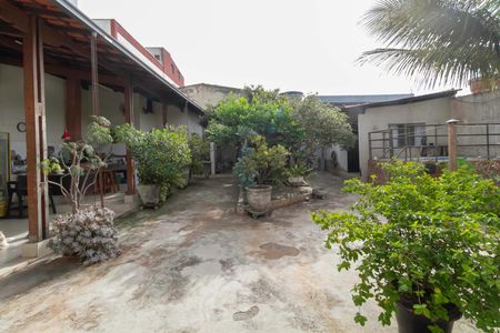 Casa à venda com 480m², 5 quartos e 2 vagasQuintal