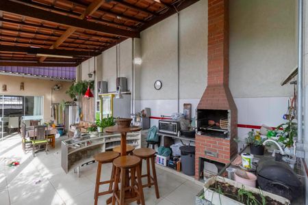 Casa à venda com 480m², 5 quartos e 2 vagasÁrea Gourmet