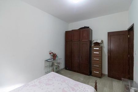 Casa à venda com 480m², 5 quartos e 2 vagasQuarto 2