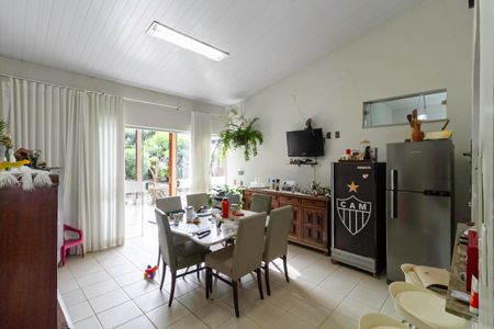 Casa à venda com 480m², 5 quartos e 2 vagasCopa