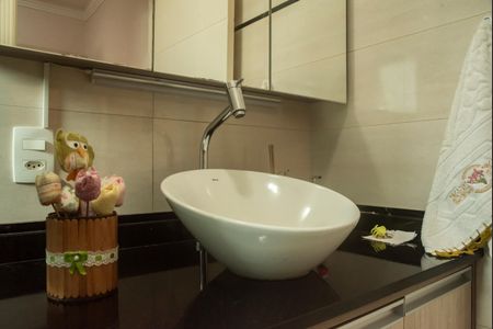 Casa à venda com 330m², 3 quartos e 4 vagasBanheiro da Suíte 1