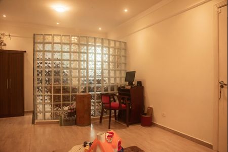 Casa à venda com 330m², 3 quartos e 4 vagasSala 3/Escritório