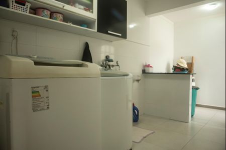 Casa à venda com 330m², 3 quartos e 4 vagasÁrea de Serviço