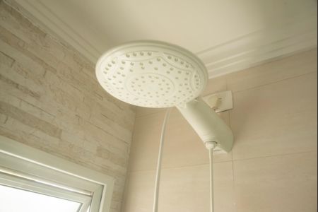 Casa à venda com 330m², 3 quartos e 4 vagasBanheiro da Suíte 1