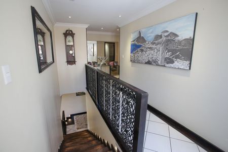 Casa de condomínio à venda com 396m², 4 quartos e 2 vagasHall dos Quartos