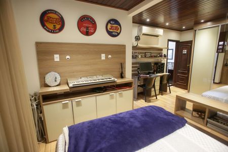 Casa de condomínio à venda com 396m², 4 quartos e 2 vagasQuarto Suíte 2