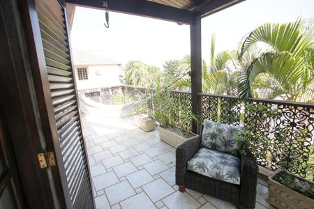 Casa de condomínio à venda com 396m², 4 quartos e 2 vagasVaranda da Suíte 4