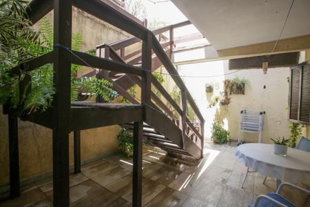 Casa de condomínio à venda com 396m², 4 quartos e 2 vagasVaranda dos Fundos