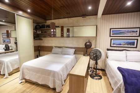 Casa de condomínio à venda com 396m², 4 quartos e 2 vagasQuarto Suíte 2