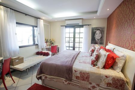 Casa de condomínio à venda com 396m², 4 quartos e 2 vagasQuarto Suíte 4