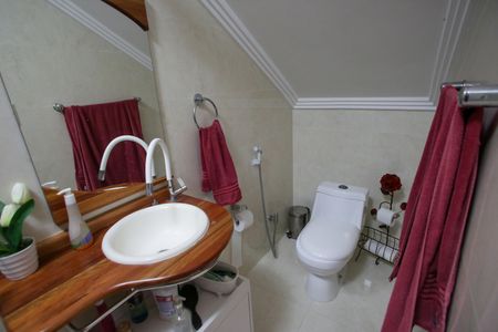 Casa de condomínio à venda com 396m², 4 quartos e 2 vagasBanheiro da Suíte 1