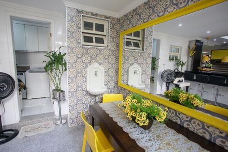 Casa de condomínio à venda com 396m², 4 quartos e 2 vagasCopa