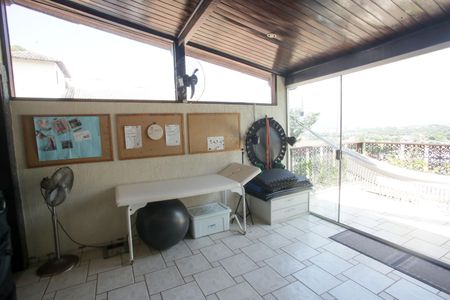 Casa de condomínio à venda com 396m², 4 quartos e 2 vagasAcademia