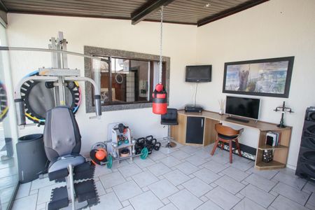 Casa de condomínio à venda com 396m², 4 quartos e 2 vagasAcademia