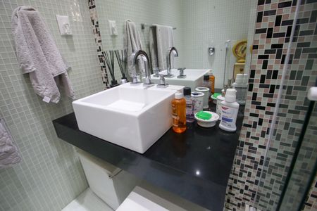 Casa de condomínio à venda com 396m², 4 quartos e 2 vagasBanheiro da Suíte 3