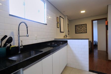 Cozinha de kitnet/studio para alugar com 1 quarto, 35m² em São Lucas, Belo Horizonte