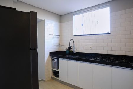 Cozinha de kitnet/studio para alugar com 1 quarto, 35m² em São Lucas, Belo Horizonte
