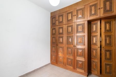 Casa à venda com 376m², 3 quartos e 1 vaga Casa à venda com 376m², 3 quartos e 1 vagaQuarto 1